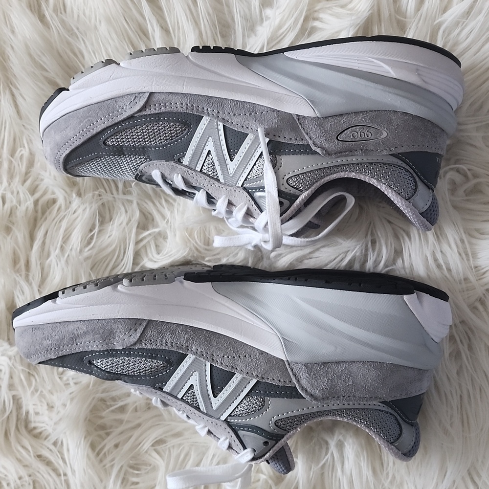 New Balance 990v6 Shoes - Picture 12 of 14